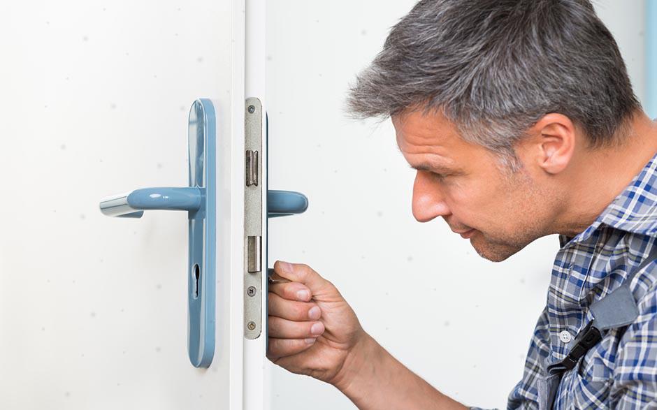 Istres comment ouvrir porte sans clé Vachette